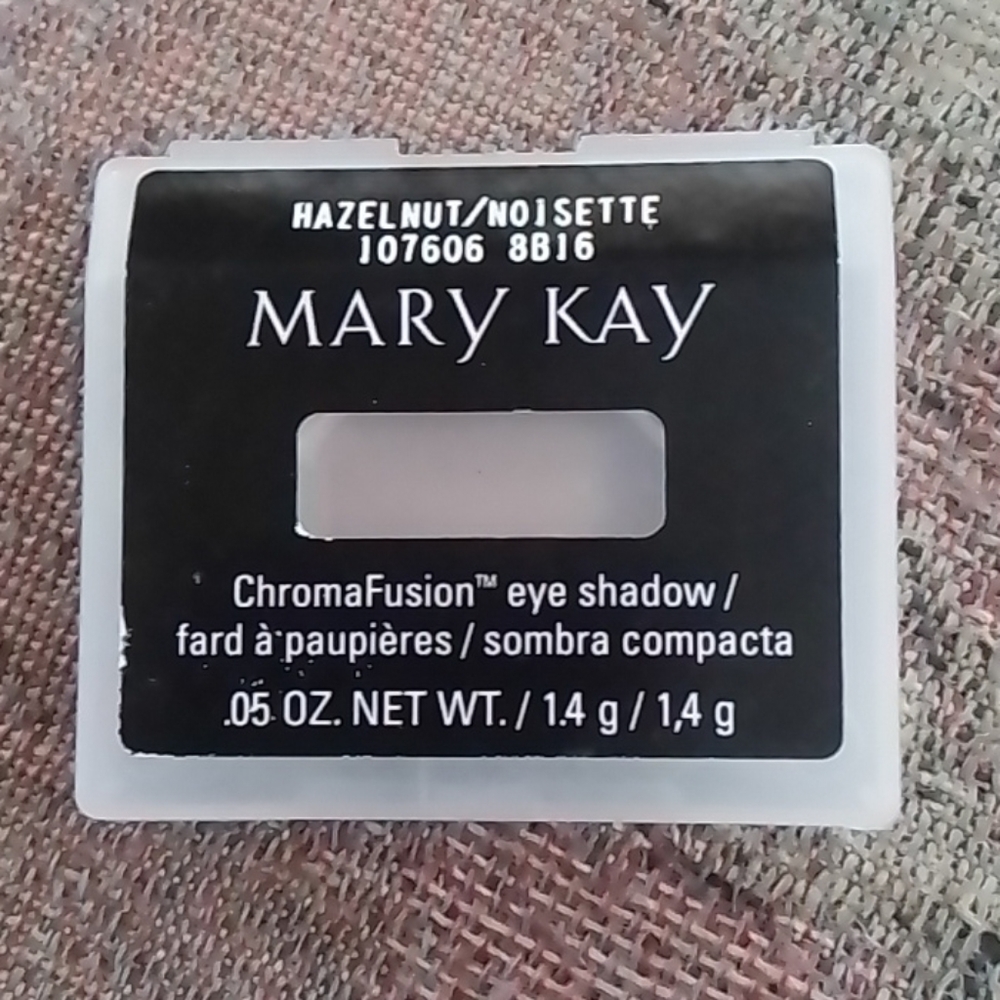 Mary Kay Hazelnut Eyeshadow